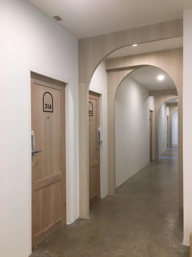 Nappiness Hotel - Sha Extraplus Бангкок Экстерьер фото